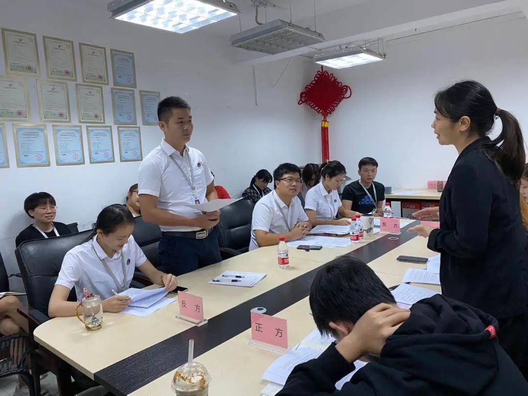 辯論賽|唇槍舌戰(zhàn)，以理服人